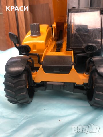 продавам макет на бобкат, снимка 15 - Коли, камиони, мотори, писти - 41515920