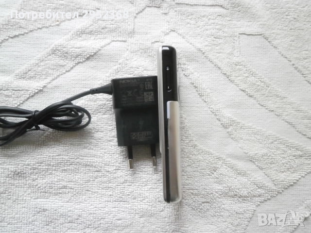 Мобилен телефон Nokia 6300, снимка 3 - Nokia - 52455575