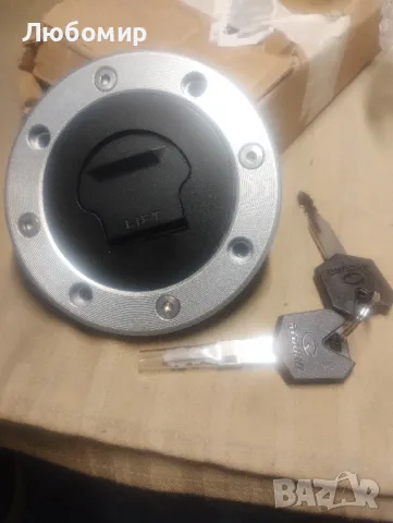 Комплект ключалка на капака на резервоара за гориво за Suzuki Hayabusa, снимка 4 - Аксесоари и консумативи - 48758040