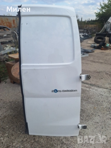 Задна Дясна Врата За Nissan E-NV 200 Cargo от 2013-2021 Година Нисан e-NV Миниван, снимка 8 - Части - 51895330