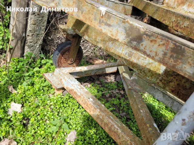 Продавам 4 броя основи на метално скеле Количка, снимка 11 - Други - 53689003