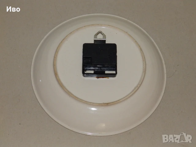 Часовник за стена - порцеланова чиния, снимка 2 - Стенни часовници - 51376237