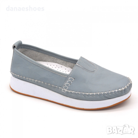 Дамски обувки от естествена кожа без връзки в бебешко синьо, снимка 1