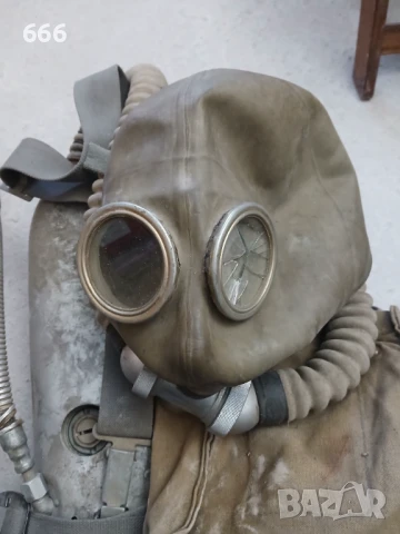 Руски дихателен апарат KIP-8, снимка 8 - Антикварни и старинни предмети - 50773555