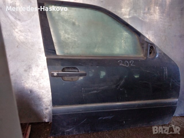 Предна дясна врата 202