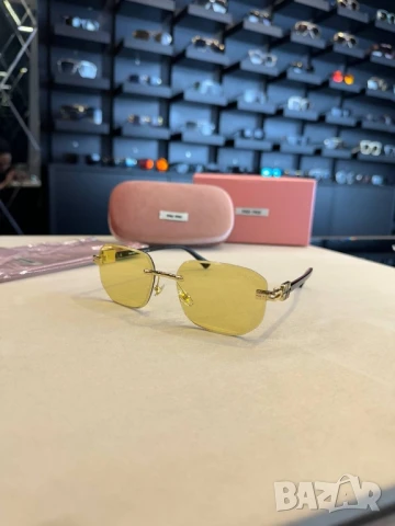 очила miu miu , снимка 13 - Слънчеви и диоптрични очила - 50675639