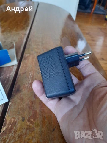 Старо зарядно за батерии Varta, снимка 5 - Други ценни предмети - 50449667