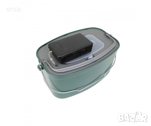 Кофа с помпа за жива стръв PLASTILYS 7 л – за риболов на хищници