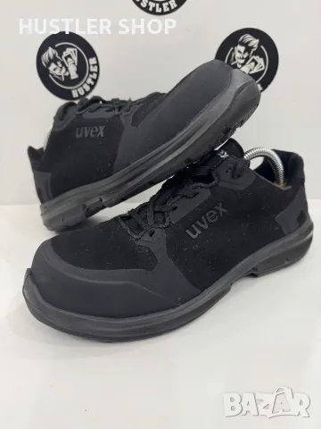 Работни обувки с метално бомбе UVEX.Номер 40