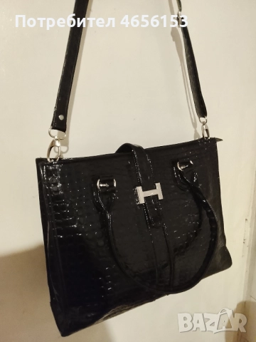ДАМСКА ЧЕРНА ЧАНТА , снимка 2 - Чанти - 52862405