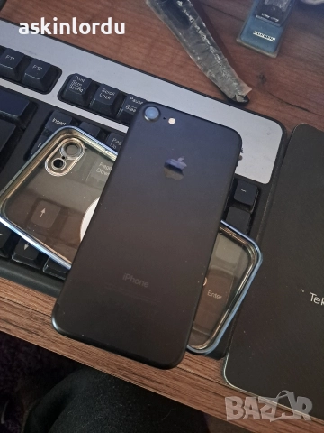 Apple iPhone 7 128GB - iCloud заключен като нов, снимка 3 - Apple iPhone - 52925770