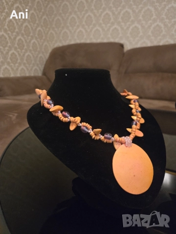 Уникален гердан РЪЧНА ИЗРАБОТКА с дървени материали , снимка 3 - Колиета, медальони, синджири - 52462548