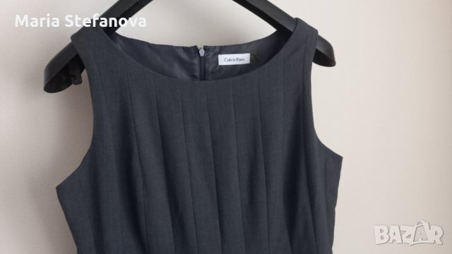 Сива разкроена рокля Calvin Klein , снимка 3 - Рокли - 35977365