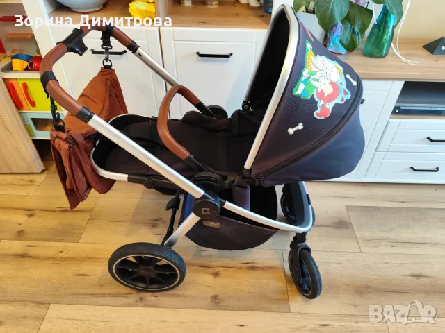 Детска количка с летен и зимен кош в много добро състояние 