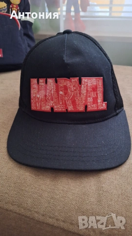 Шапка Marvel