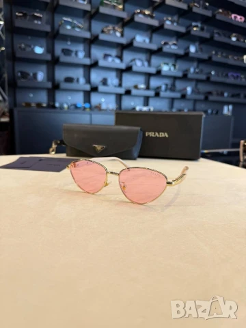 очила с черен обикновен калъф prada , снимка 4 - Слънчеви и диоптрични очила - 51293702