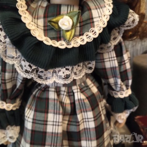 Порцеланова кукла оТ 70 те год, снимка 5 - Колекции - 41189296