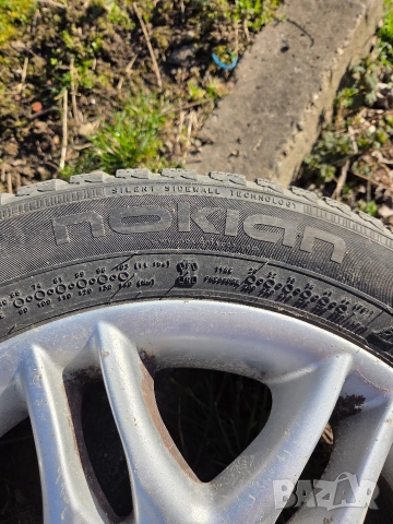 Продавам зимни гуми Nokian 175 65 15 с джанти , снимка 2 - Гуми и джанти - 53749570