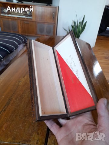 Стара кутия от сувенирен меч Szczerbiec, снимка 8 - Други ценни предмети - 40599667