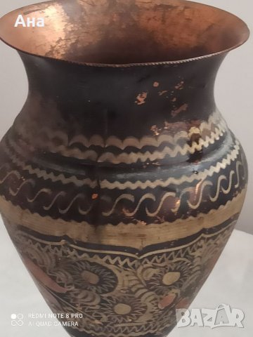 Красива медна ваза , снимка 4 - Антикварни и старинни предмети - 39411169