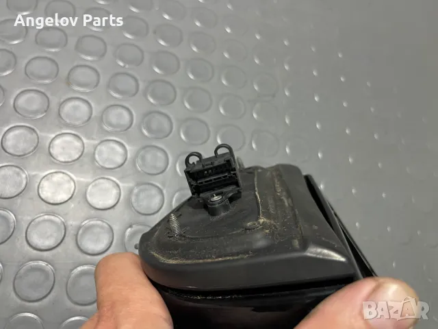 Дясно огледало за Mercedes E-class W210, снимка 6 - Части - 49770420