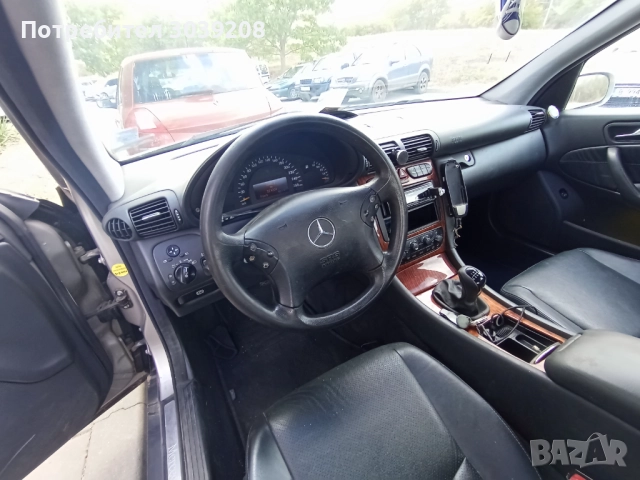 Продавам автомобил Мерцедес Бенц С 200, снимка 4 - Автомобили и джипове - 52235590