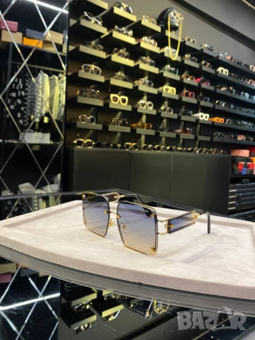 очила с черен обикновен калъф и ув защита bvgari chanel hermes, снимка 4 - Слънчеви и диоптрични очила - 51410512