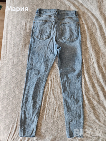 Дамски дънки Reserved, снимка 4 - Дънки - 53793125