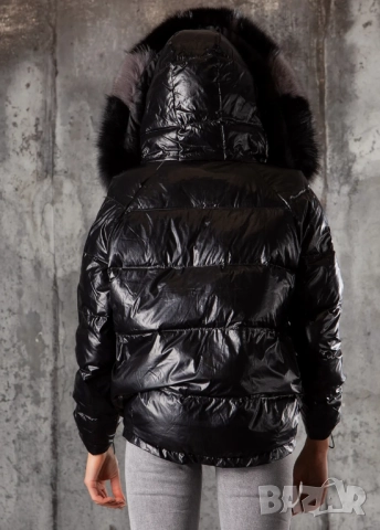 Дамско двулицево яке с естествен пух -Exclusive Неразличимо от ново. , снимка 3 - Якета - 52429850