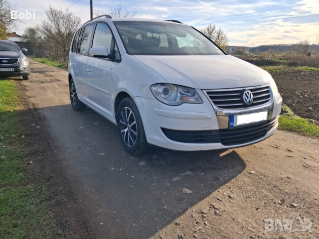 VW Touran 2.0TDI Automatic, снимка 3 - Автомобили и джипове - 49999025