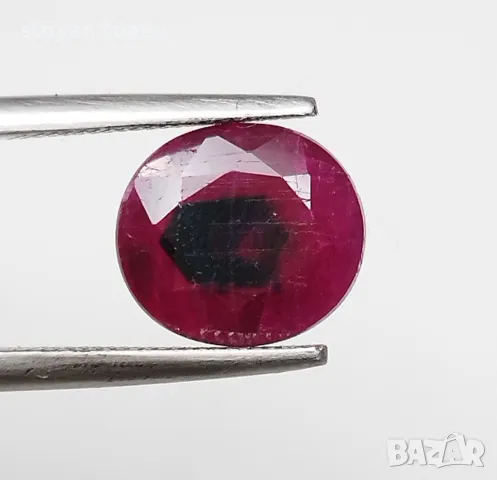 Рядък двуцветен сапфир в голям размер 3.08кт.! Сертифициран! Нов!