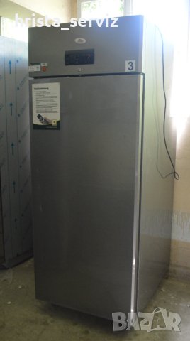 Хладилен шкаф, снимка 1 - Хладилни витрини и фризери - 41725056
