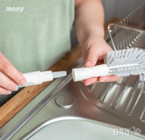 2 Шишета Advanced Anti-colic Tommee Tippee 150 мл + четка за почистване, снимка 9 - Прибори, съдове, шишета и биберони - 52406284