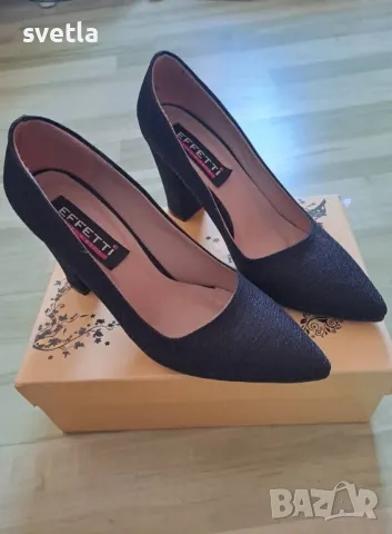 Дамски обувки на ток.