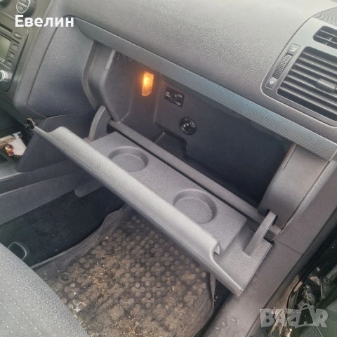 VW Туран 2006г на части, снимка 10 - Части - 52438363