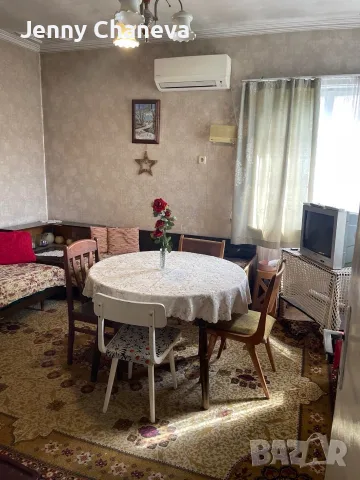 Продава ТРИСТАЕН с гараж в гр. Карнобат, снимка 2 - Апартаменти - 56237009