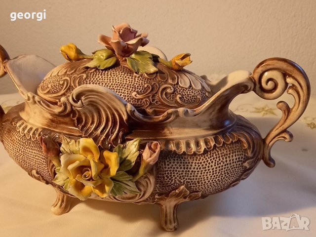 Антична италианска бисквитиера V. Bassano , снимка 2 - Декорация за дома - 36030613