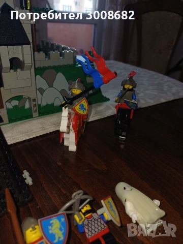 Продавам лего/lego замък, снимка 12 - Конструктори - 53810552