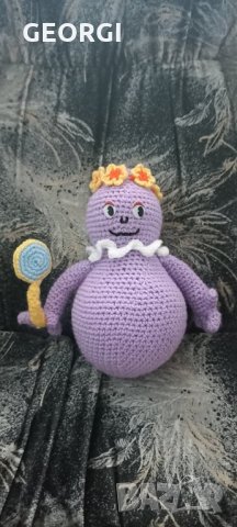 Плетена на една кука амигуруми играчка -Барбарела (Barbabelle) с огледало