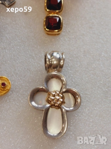 Лот стари кръстчета-материал злато, среро,диаманти,рубини,гранати, снимка 4 - Бижутерийни комплекти - 52334314