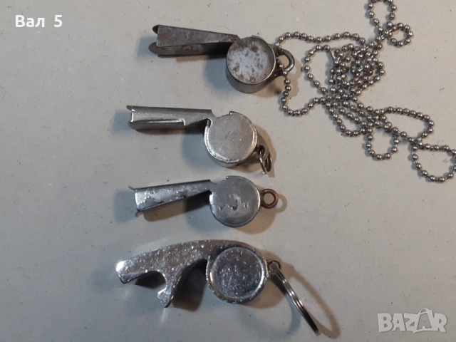 Стари метални , реферски свирки - 4 броя, свирка - отварачка, снимка 4 - Антикварни и старинни предмети - 53074819