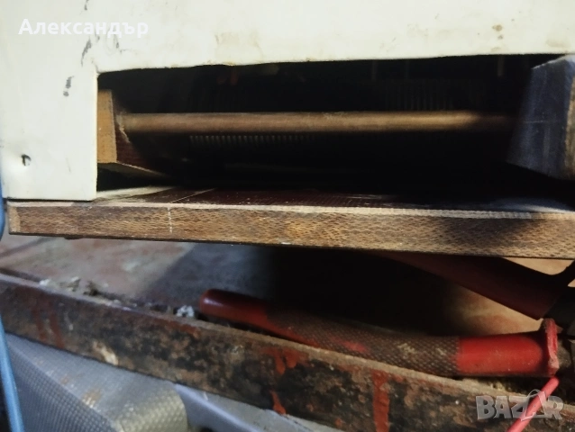 Българско зарядно за акумулатор, снимка 3 - Друга електроника - 53218895