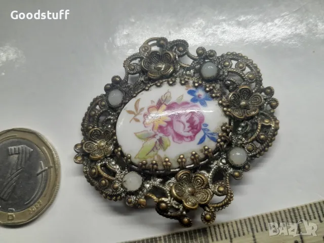 Брошка в стил Арт Деко, порцелан, филигран, гранулация, цветя

, снимка 2 - Антикварни и старинни предмети - 50132612