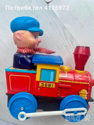 Ретро метално влакче, локомотив на батерии, свети и издава звуци, 1968 Saitoh, снимка 3 - Антикварни и старинни предмети - 48022623