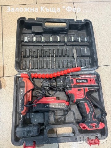 Винтоверт с две батерии и куфар 21v