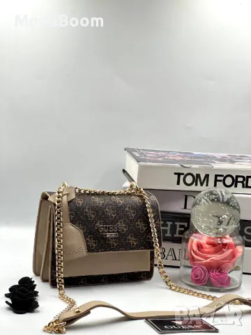 Guess дамски чанти Различни цветове 