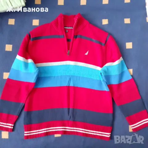 Продавам детско поло с цип, размер 146-152см