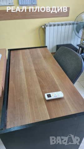 Офис оборудване - бюра, столове, компютър и др.