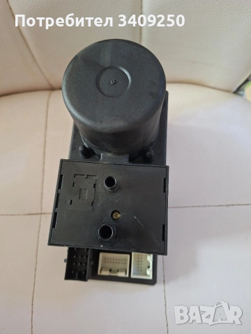 Вакуум помпа за централното заключване Ауди А3/С3 8Л/ Audi A3/S3 8L, снимка 2 - Части - 53580338