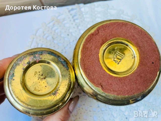 Красив месингов комплект от настолна запалка и табакера от Англия, снимка 11 - Антикварни и старинни предмети - 53742533